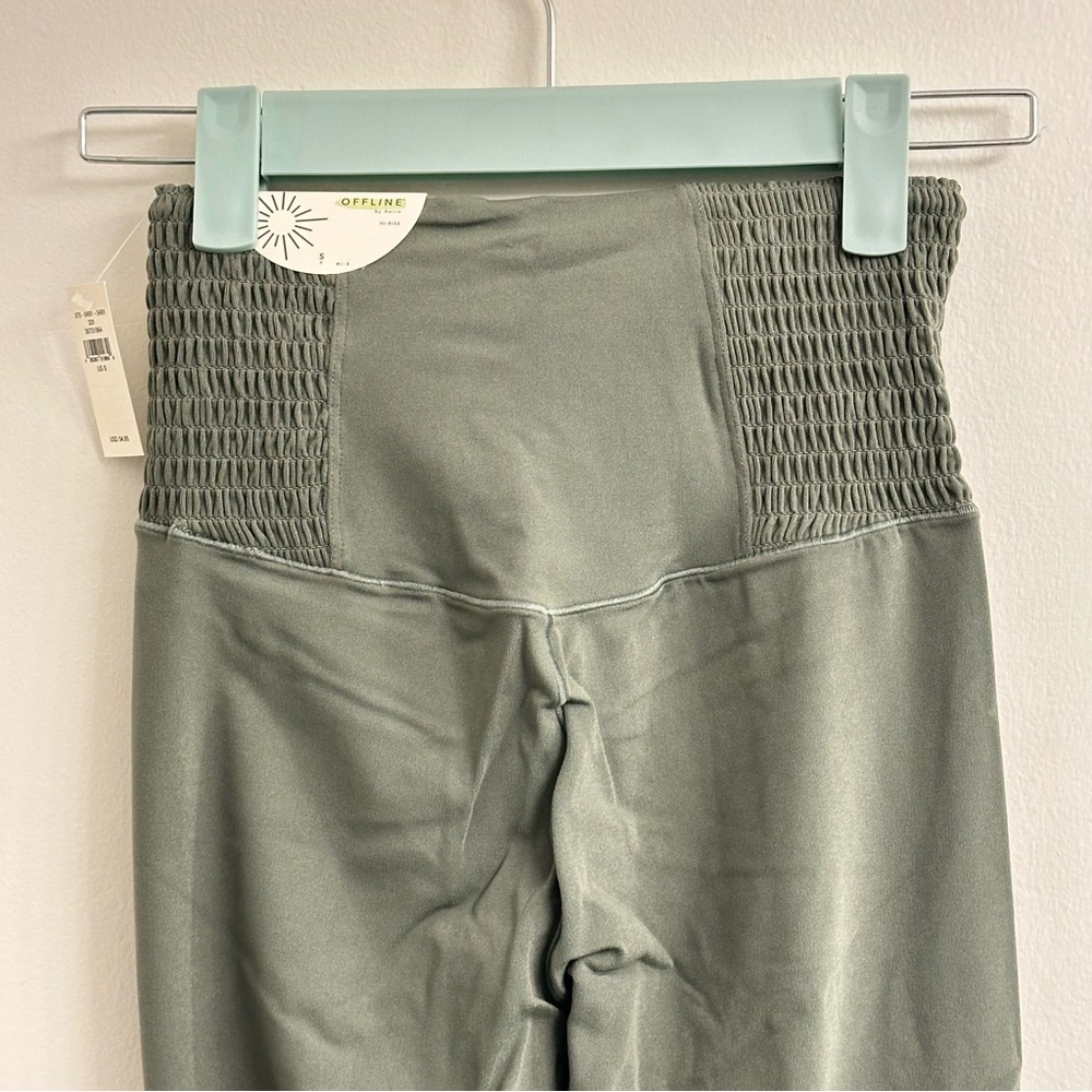 OFFLINE By Aerie Real Me Smocked Leggings Sz S Olive - Picture 7 of 9